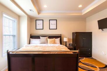 住宿加早餐 Luxury & Homey Private Room In Dc