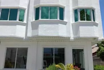 Sillero Painting Gallery And Hostel