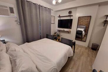 מלון דירות Comfy Unit With Fast Wifi Along Lacson St