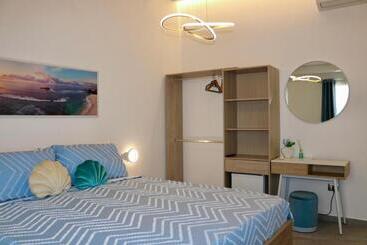 פנסיון Allumaro House