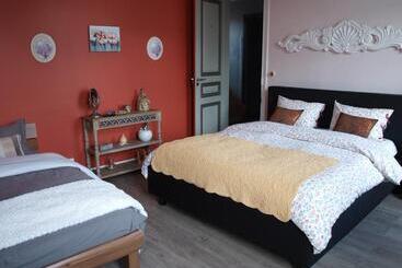 مبيت وإفطار Le Reve Bleu