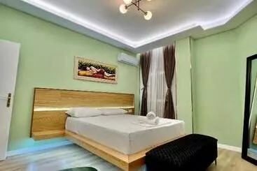 پانسیون Spiranca Luxury Suites