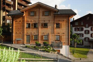 Bed and Breakfast Chalet Alpina Gyger