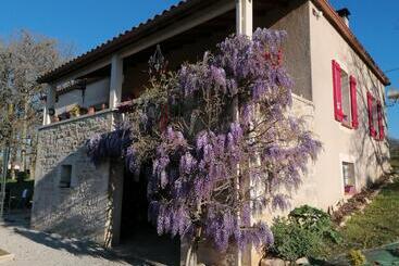 مبيت وإفطار Le Colombie Gouleme