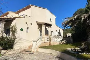 پانسیون Deux Chambres Dans Villa Proche De La Plage