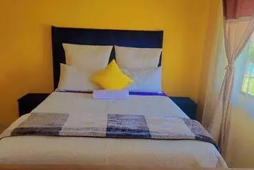 Pension Dreamwest Living The Guesthouse