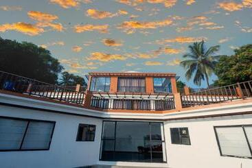 Hotel Jungle Drive Resort Vayalada