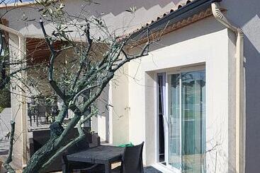 ベッドアンドブレックファースト Chambre D Hôtes Le Petit Valadas à 7km D Uzes