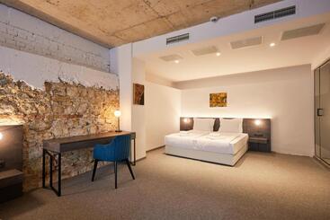 בית מלון כפרי Bizarre Boutique