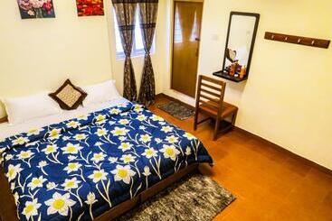 Hotel Bob S Haven Bungalow