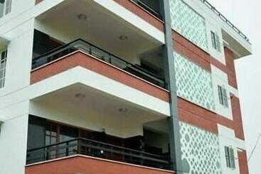 Zions Airport Hotel And Apertment! Near Kempegowda International Airport