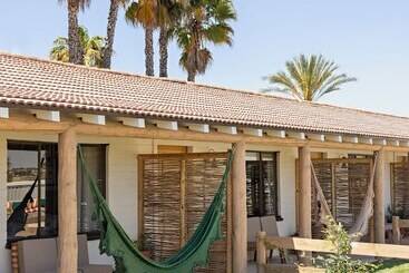 Hotell River Lodge Paso   21 & Over Pool