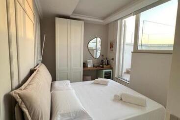 펜션 St. Mary Panoramic Suite & Terrace