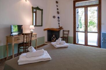 La Ratina Azienda Agricola   Agriturismo   Enoturismo