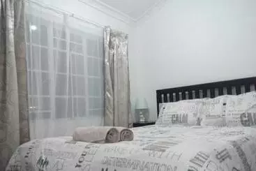 تختخواب و صبحانه Chinyonga Guesthouse