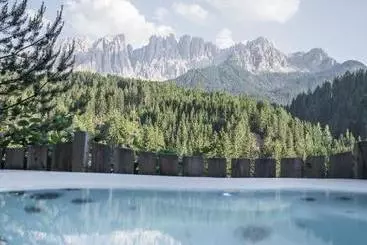 Bike & Ski Hotel Diana Karersee