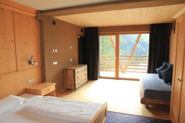 Bike & Ski Hotel Diana Karersee