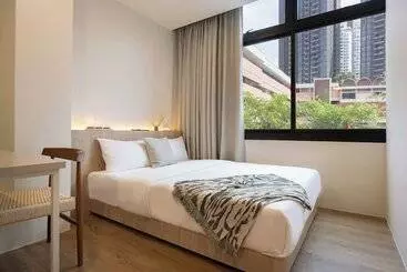 هتل Alma House