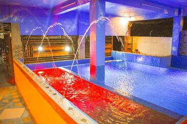 Pensione Casa De Madera The Wooden House