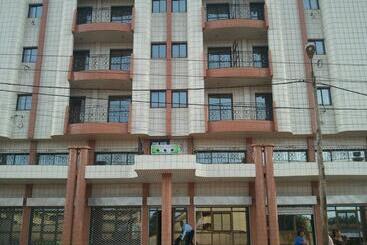 هتل Mako Palace Hôtel