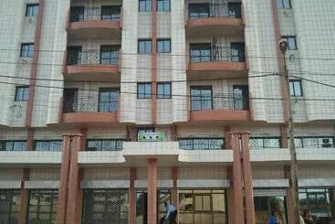 هتل Mako Palace Hôtel