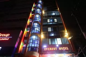 Hotel Everest
