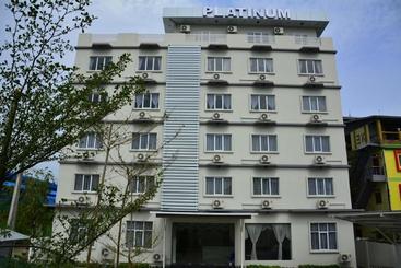 هتل Platinum River View