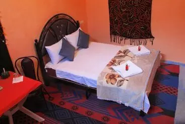 تختخواب و صبحانه Riad De Reve