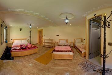 Мотель De La Vallée