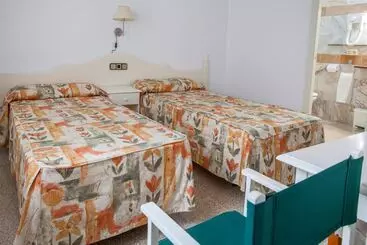 هتل Agora