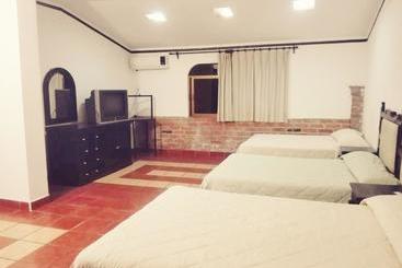 בית מלון כפרי Blue