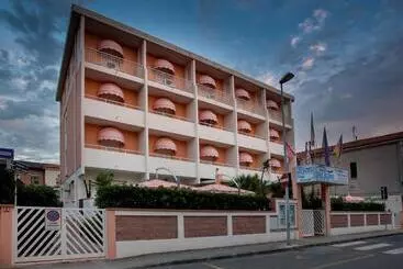 ホテル Sileoni Dépendance Villa Antonio