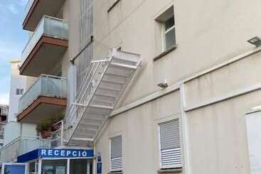 هاستل Hostal Tahiti Rs