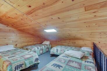 Vidéki Ház Fire Pit + Lake View: Cozy Park Rapids Cabin