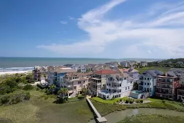 コテージ Beachwalk By Avantstay Hilton Head Oasis Steps From Singleton Beach