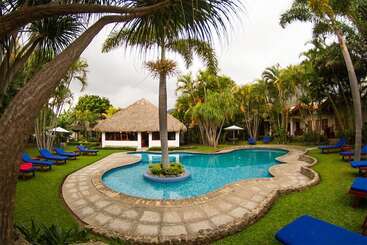 호텔 Dos Mundos Panajachel