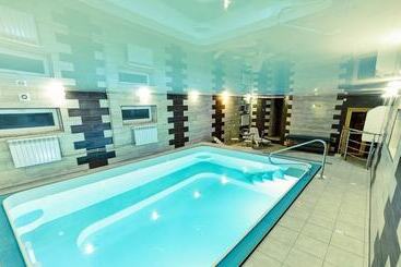 בית מלון כפרי U Olega