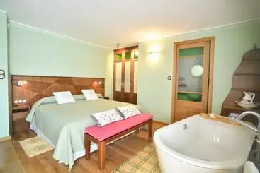 Bed and Breakfast Cal Fuster De La Plaça