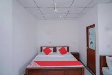 Hotel Agra Lanka Beach Resort