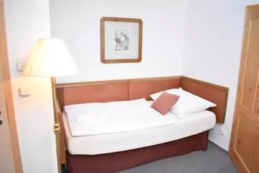 Hotelli Restaurant Na Statku