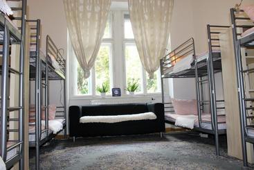 Prague Hostel Na Smetance