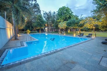 Resort Mahanuge Hotel Polonnaruwa