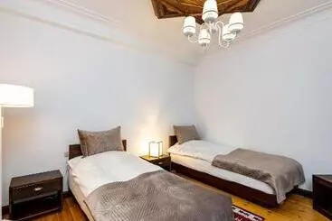 Hotel Kulla E Zenel Beut