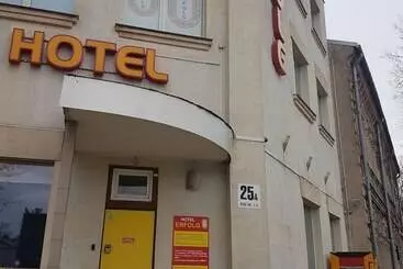 هتل Erfolg