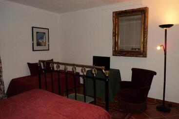 ベッドアンドブレックファースト Alojamento Pero Rodrigues