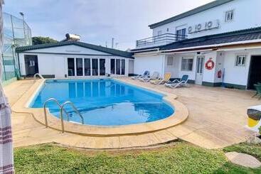 مبيت وإفطار Manawa Camp