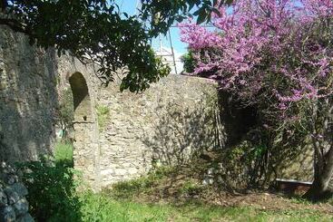 تختخواب و صبحانه Quinta Do Scoto