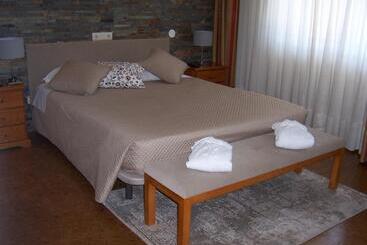 هتل Santa Apolonia