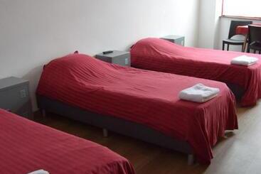 هتل Cafe 't Zonneke