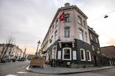 Otel Stadsherberg De Poshoorn